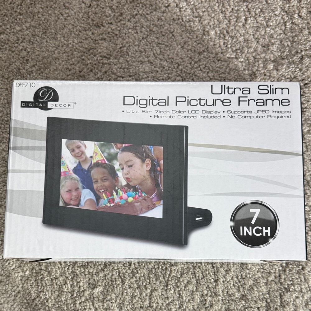 Digital Decor Ultra Slim Digital Picture Frame
